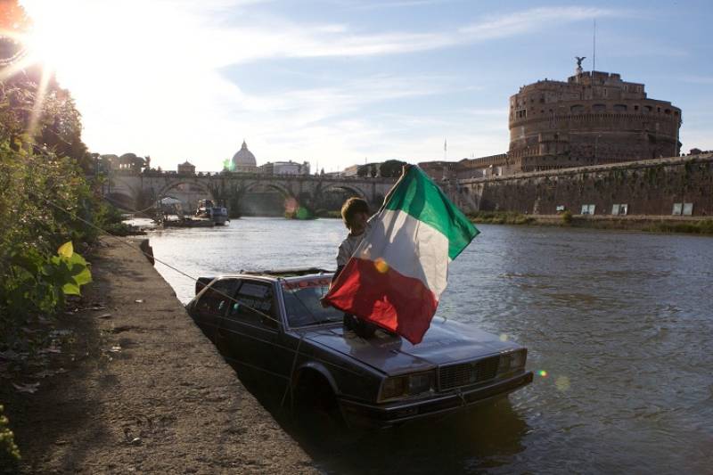 Roma, Naviga sul Tevere con Maserati