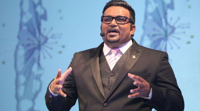 Maldive, Adheeb Arrestato