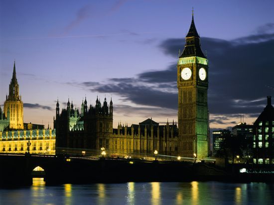 Big Ben Cade a Pezzi: Ristrutturazione Necessaria