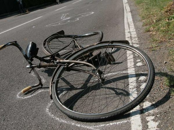 Roma, Ciclista Travolto da Pirata della Strada