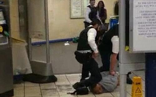 Londra, aggressione metro Leytonstone