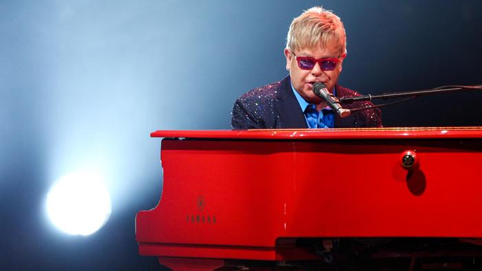 Elton John tra i super ospiti a Sanremo