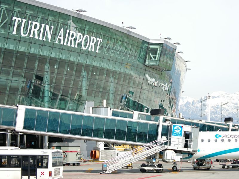 Pacco bomba aeroporto di Torino? No, involucro non poteva deflagrare