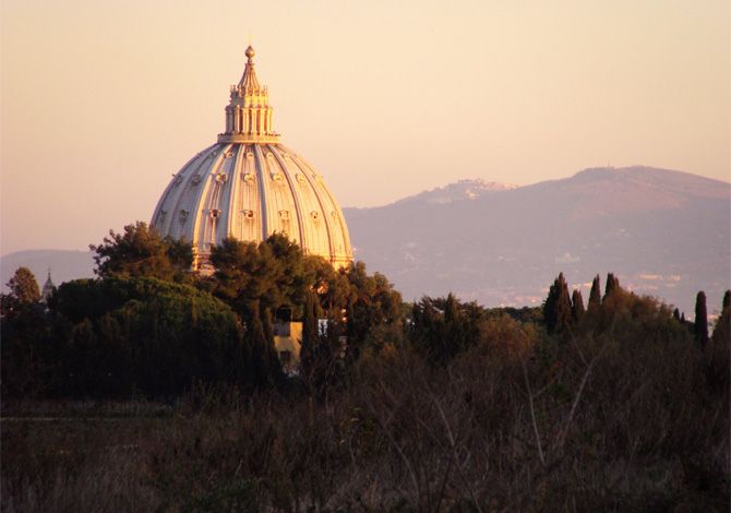 Roma, corpo esanime nel Parco del Pineto