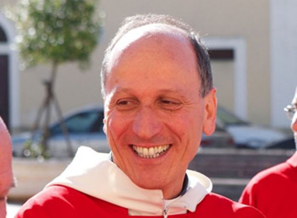 Vescovo di Cassino molesta seminaristi: indagato