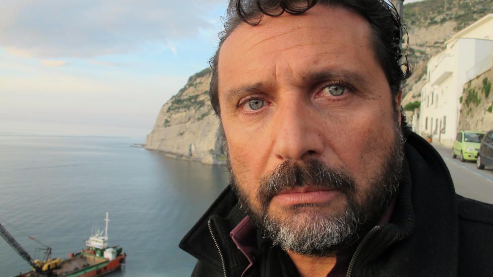 Francesco Schettino non ce la fa più: capro espiatorio?