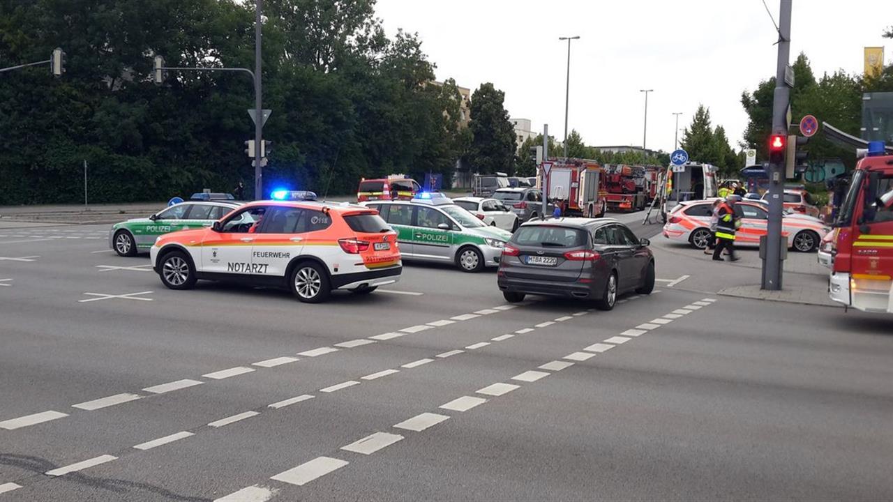 Monaco di Baviera, sparatoria in centro commerciale: morti