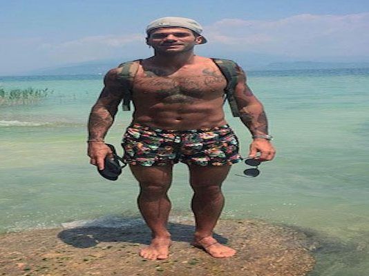 Claudio Sona tronista gay uomini e donne